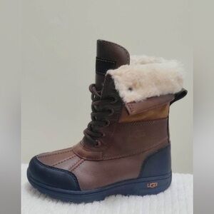 UGG Kids Brown and Black Size 11